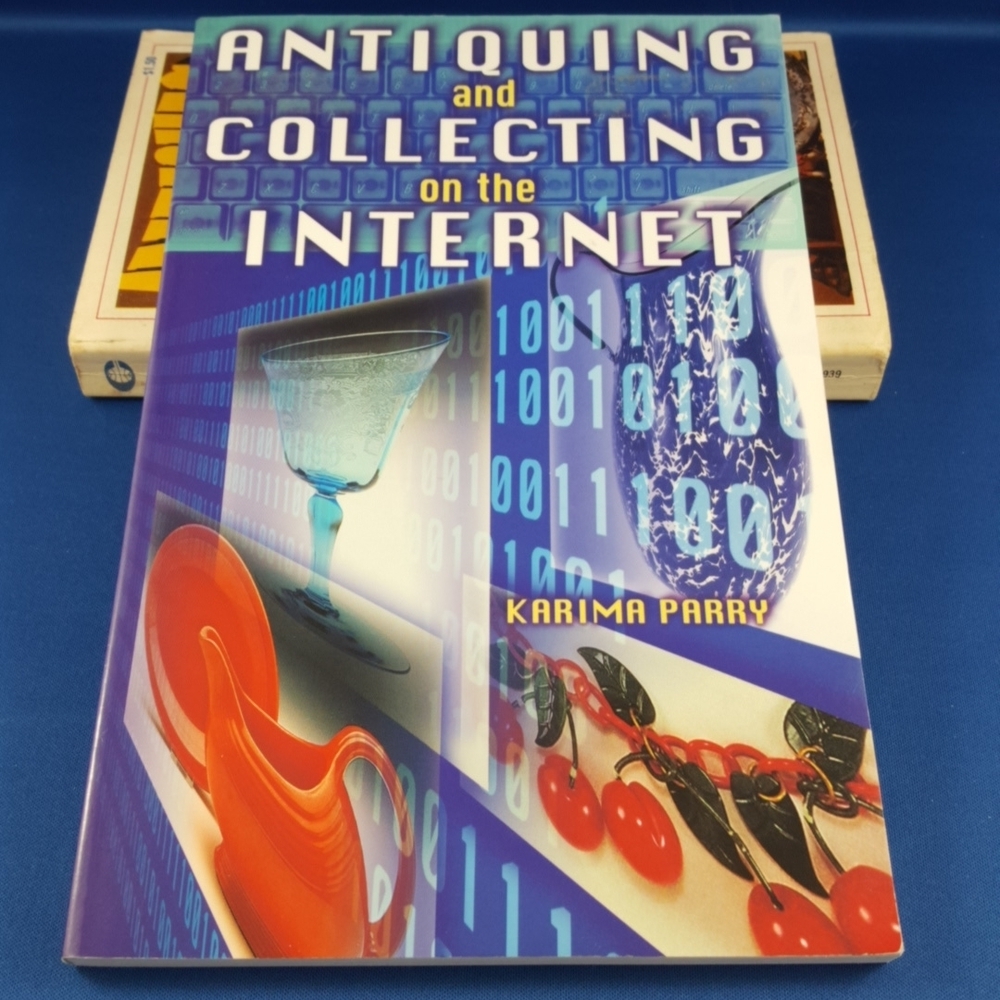 Antiques Collectibles Books, Lot of 2 - Picture 3 of 7